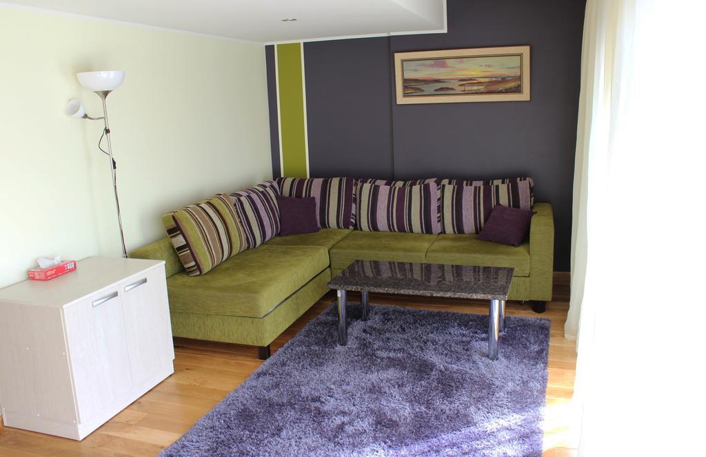 Embrace Hotel & Apartments Pärnu Kamer foto