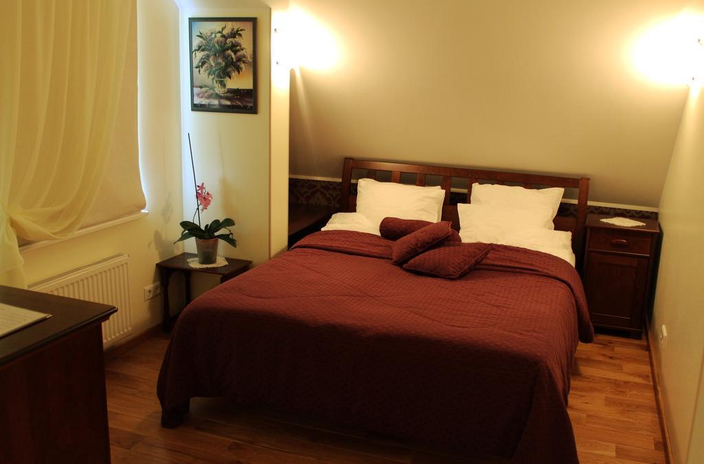 Embrace Hotel & Apartments Pärnu Kamer foto