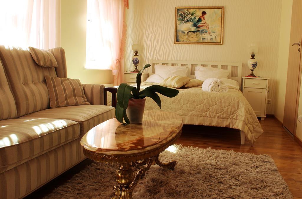 Embrace Hotel & Apartments Pärnu Kamer foto