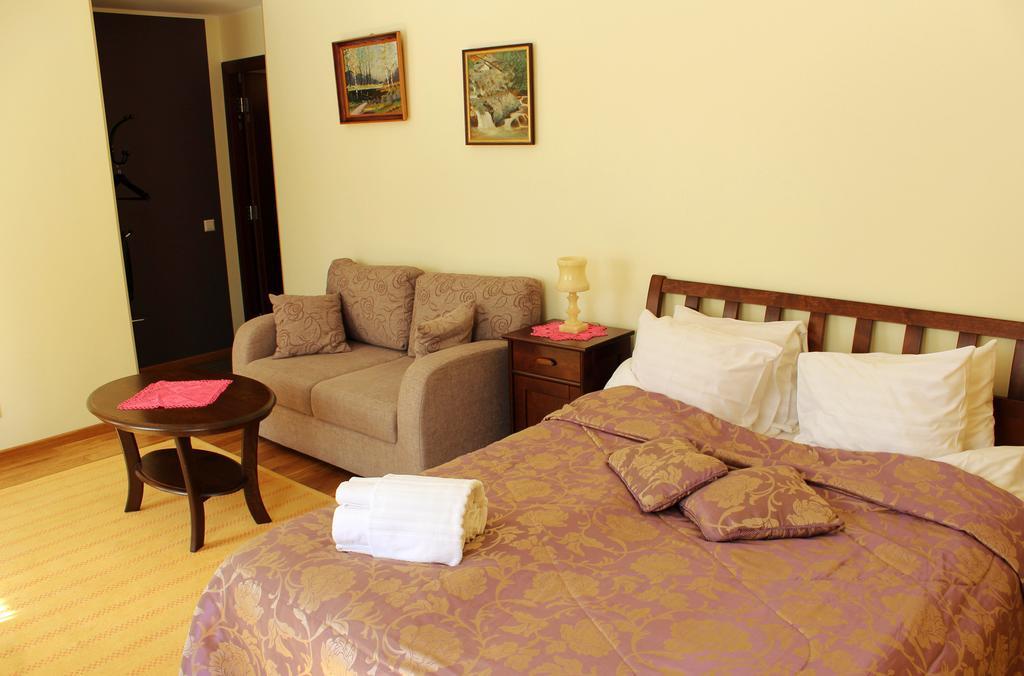 Embrace Hotel & Apartments Pärnu Kamer foto
