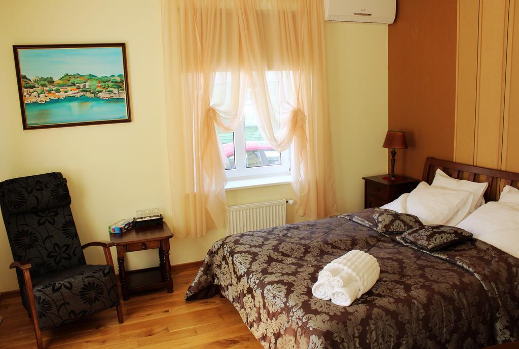 Embrace Hotel & Apartments Pärnu Kamer foto
